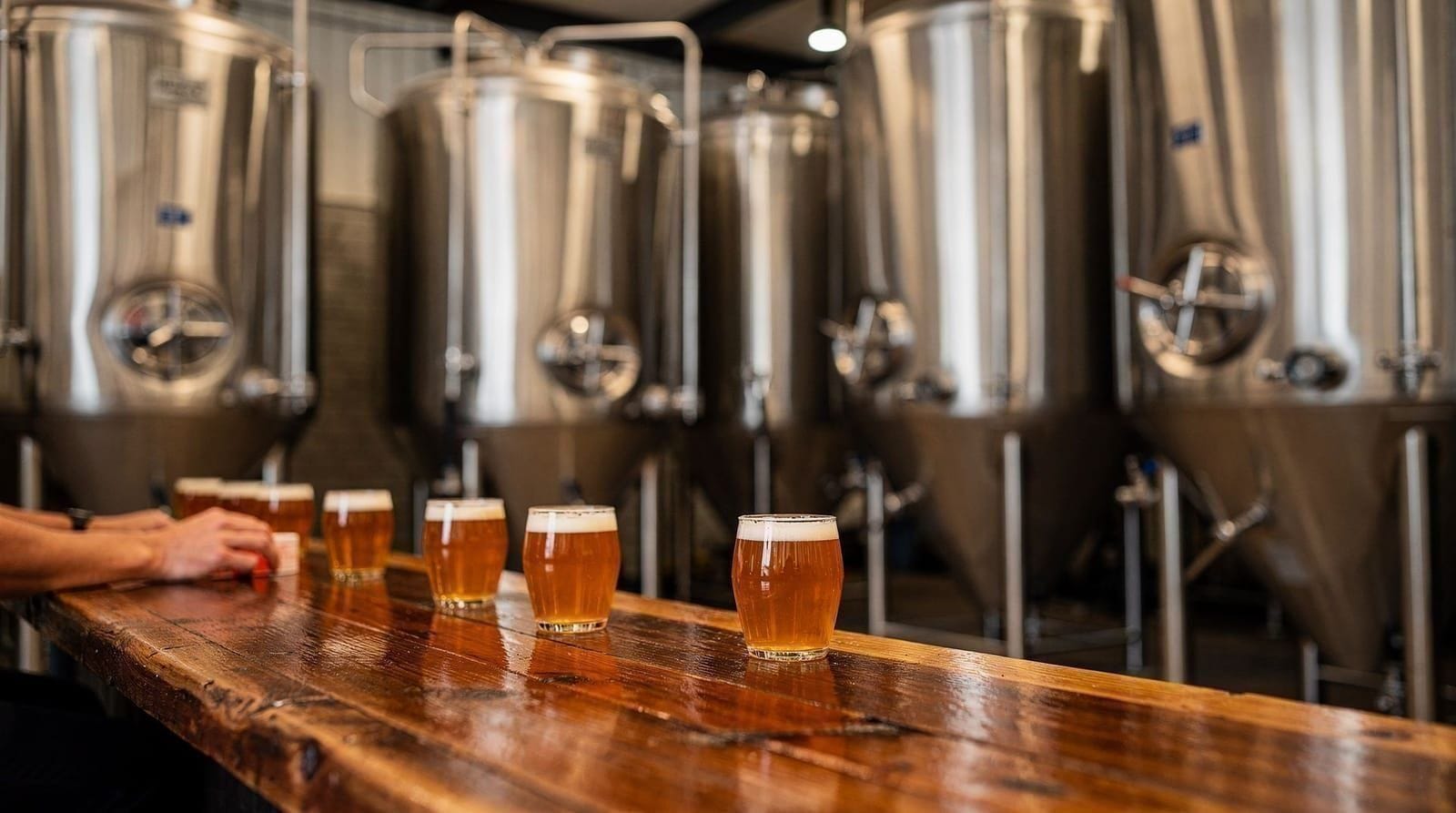 Craft beer and breweries in Vancouver — Vancouver's craft beer scene, from Granville Island Brewing's 1984 origins to Mo
