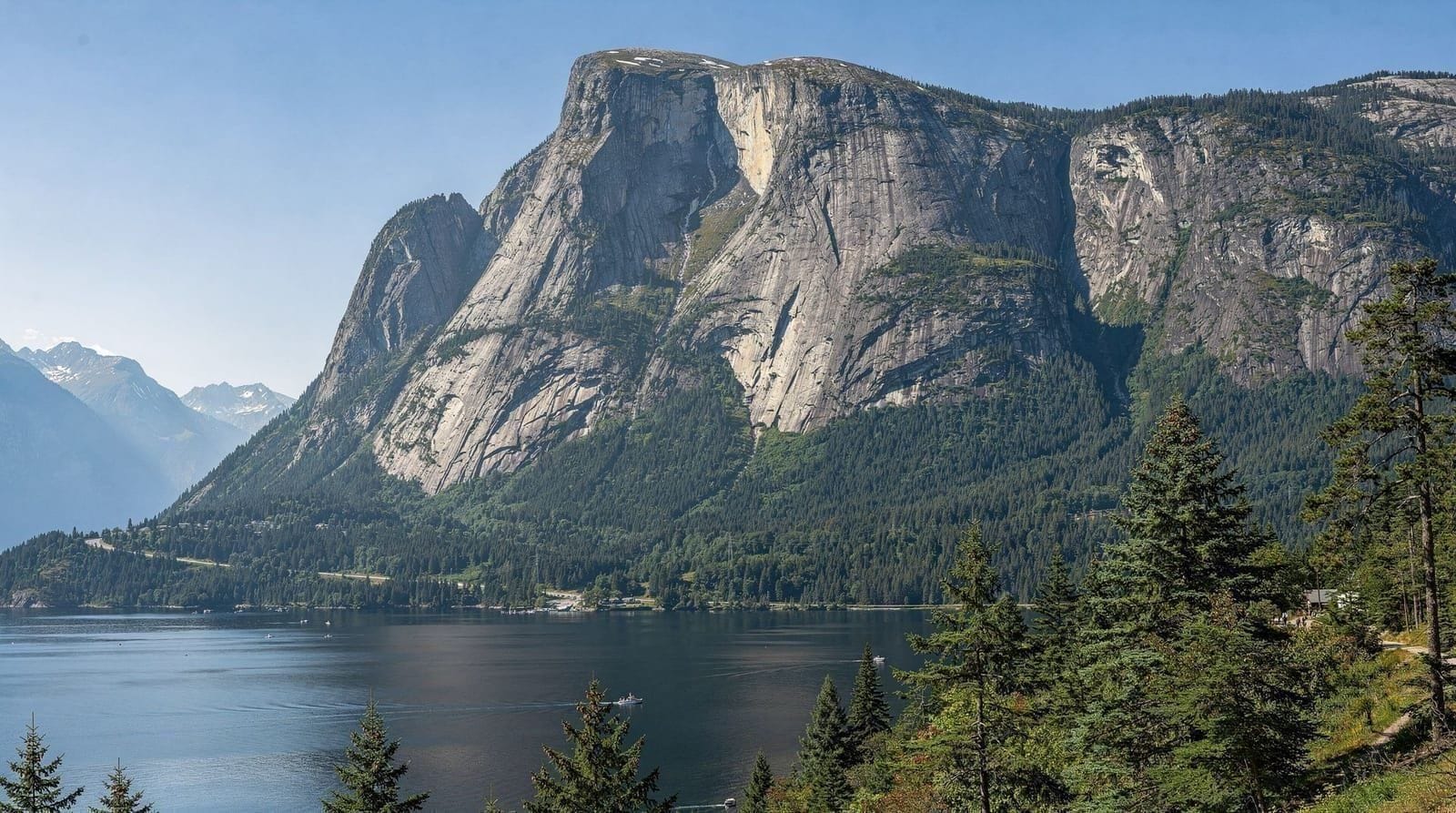 Sea-to-Sky day trip from Vancouver — Squamish and the gondola without Whistler — A half-day to full-day trip along the Sea-to-Sky Highway covering Shannon Falls,