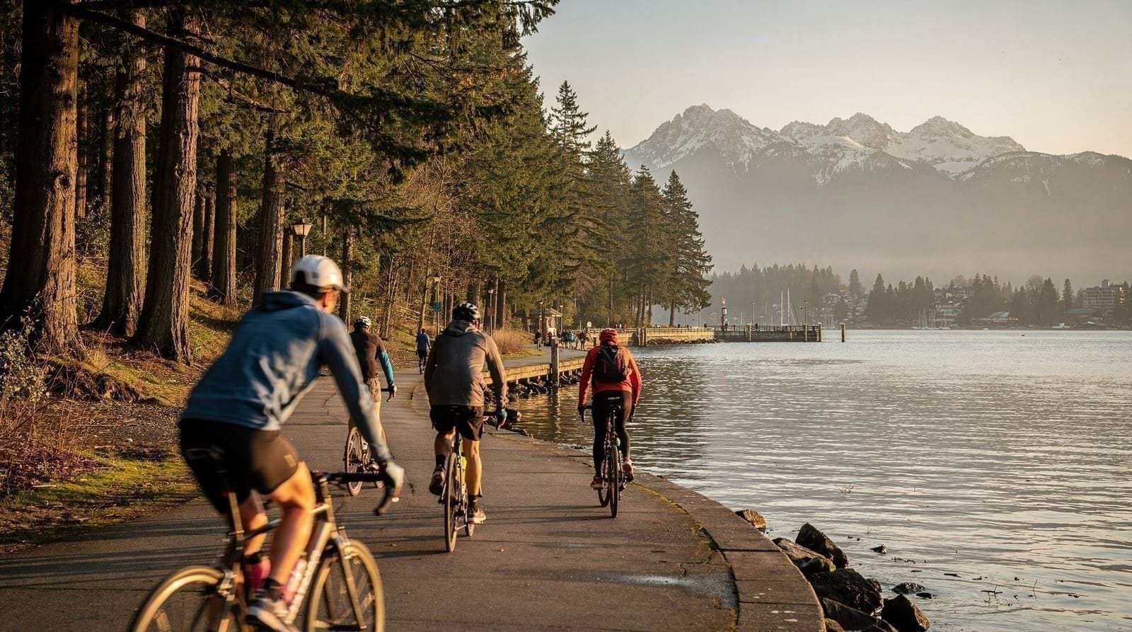Stanley Park Seawall guide — A practical guide to the Stanley Park Seawall, covering the 8.8-kilometre loop, 
